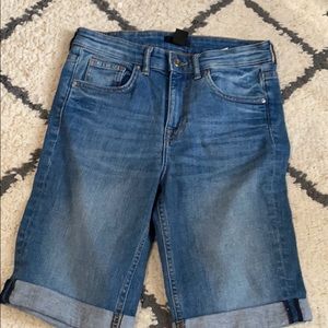 Knee high jean short